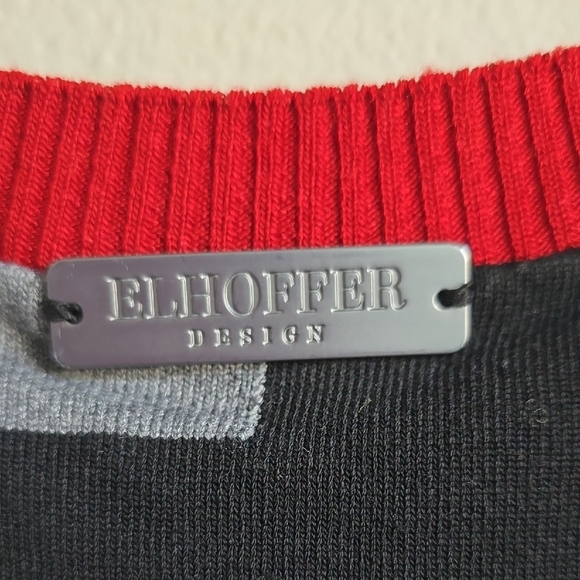 Black and Gray Crop Top - Picture 9 of 9